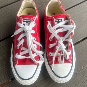 Converse all star size 5 US shoes